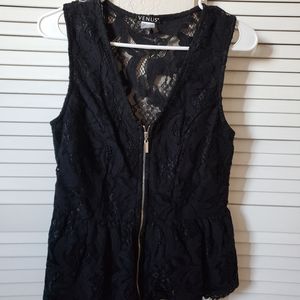 Venus top size small